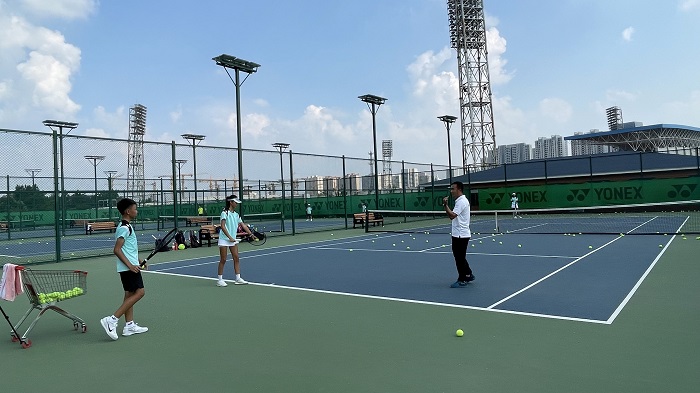 来新的领导 来新的领导