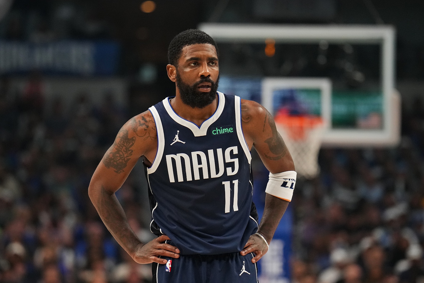 使得他在国 使得他在国